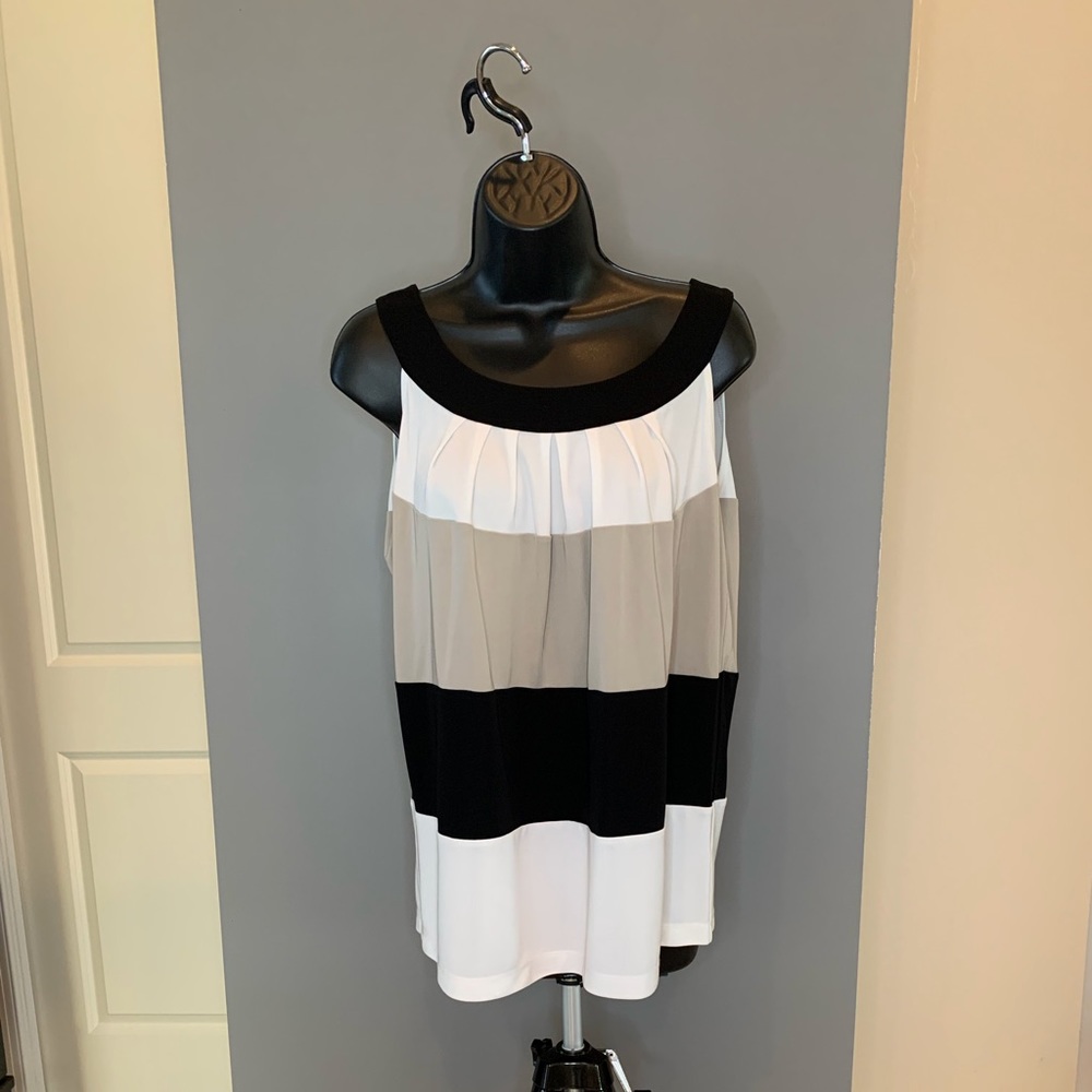 St. John Knit Colorblock Top